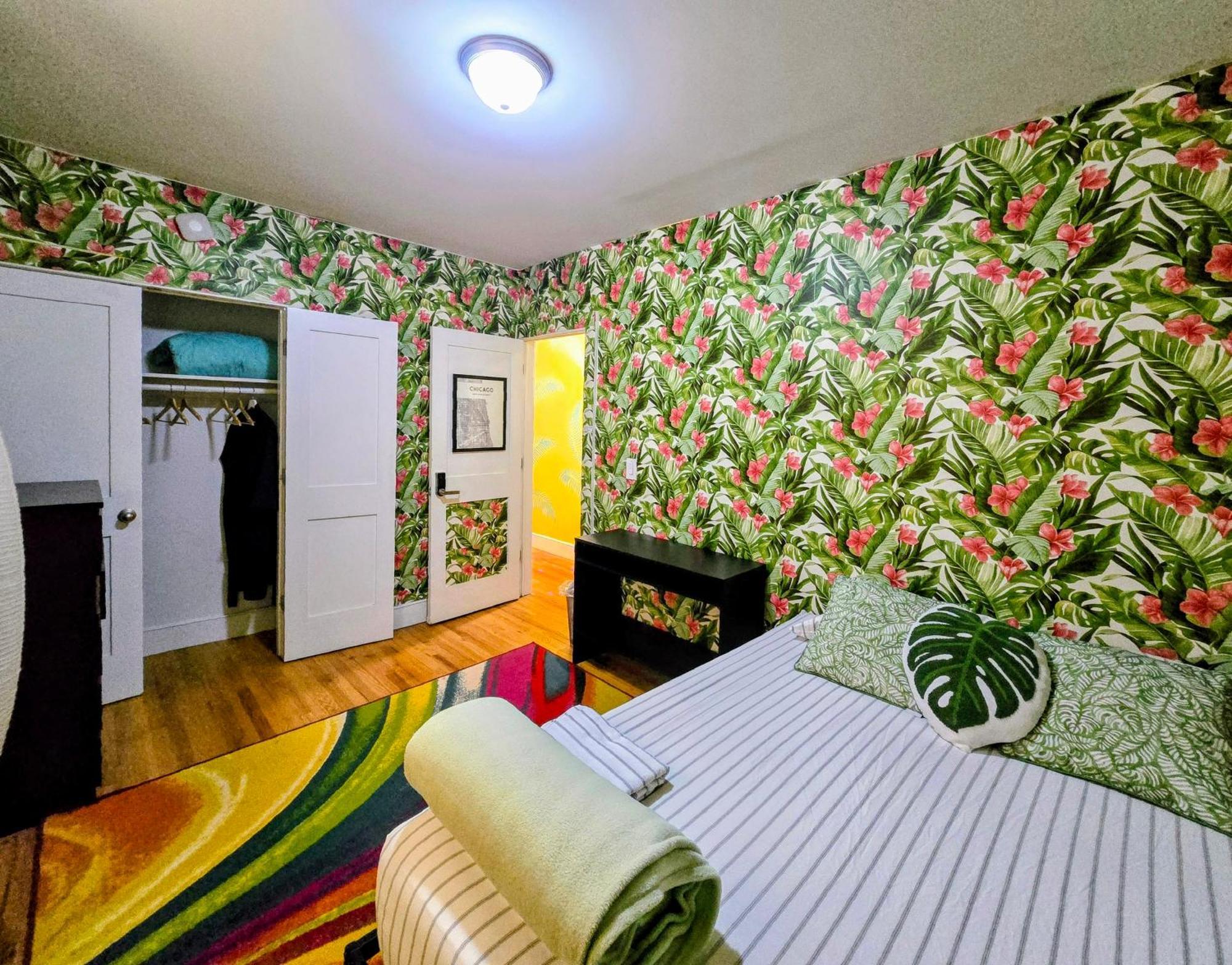 Tropical Comfort Room In Harlem Cozy Stay With Snacks & Style New York Exteriér fotografie