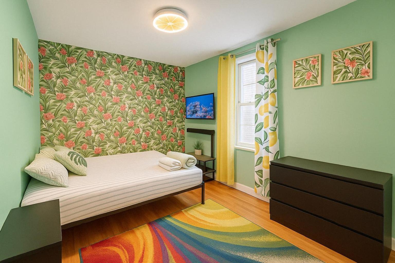 Tropical Comfort Room In Harlem Cozy Stay With Snacks & Style New York Exteriér fotografie